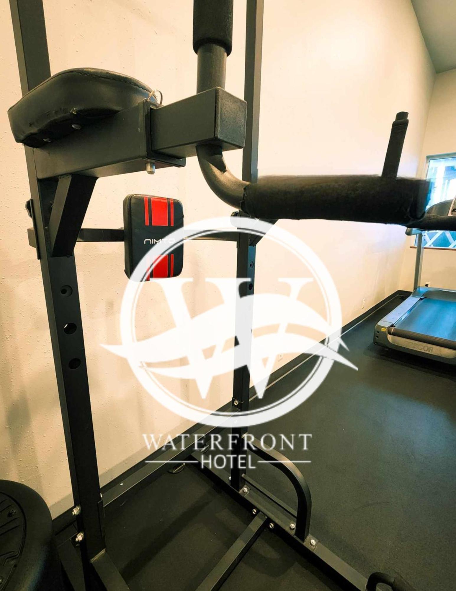 Waterfront Hotel Прейри-дю-Чиен Экстерьер фото